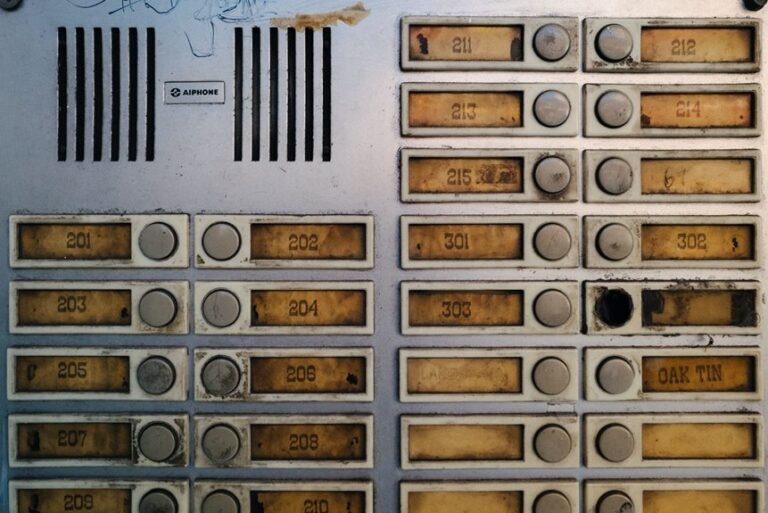 quantum vertex relay 41x72x43 9054567346